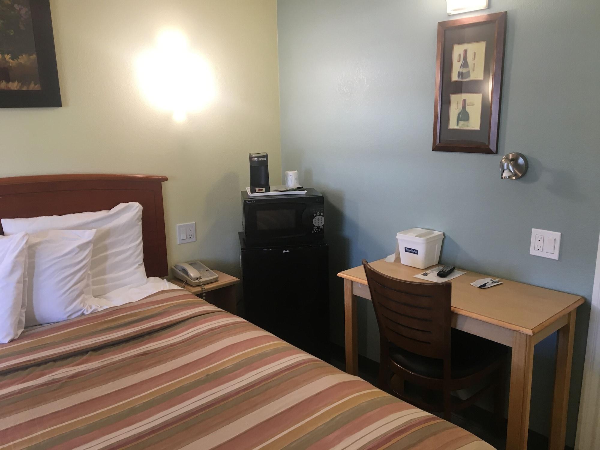 Travelodge By Wyndham Fairfield/Napa Valley Buitenkant foto