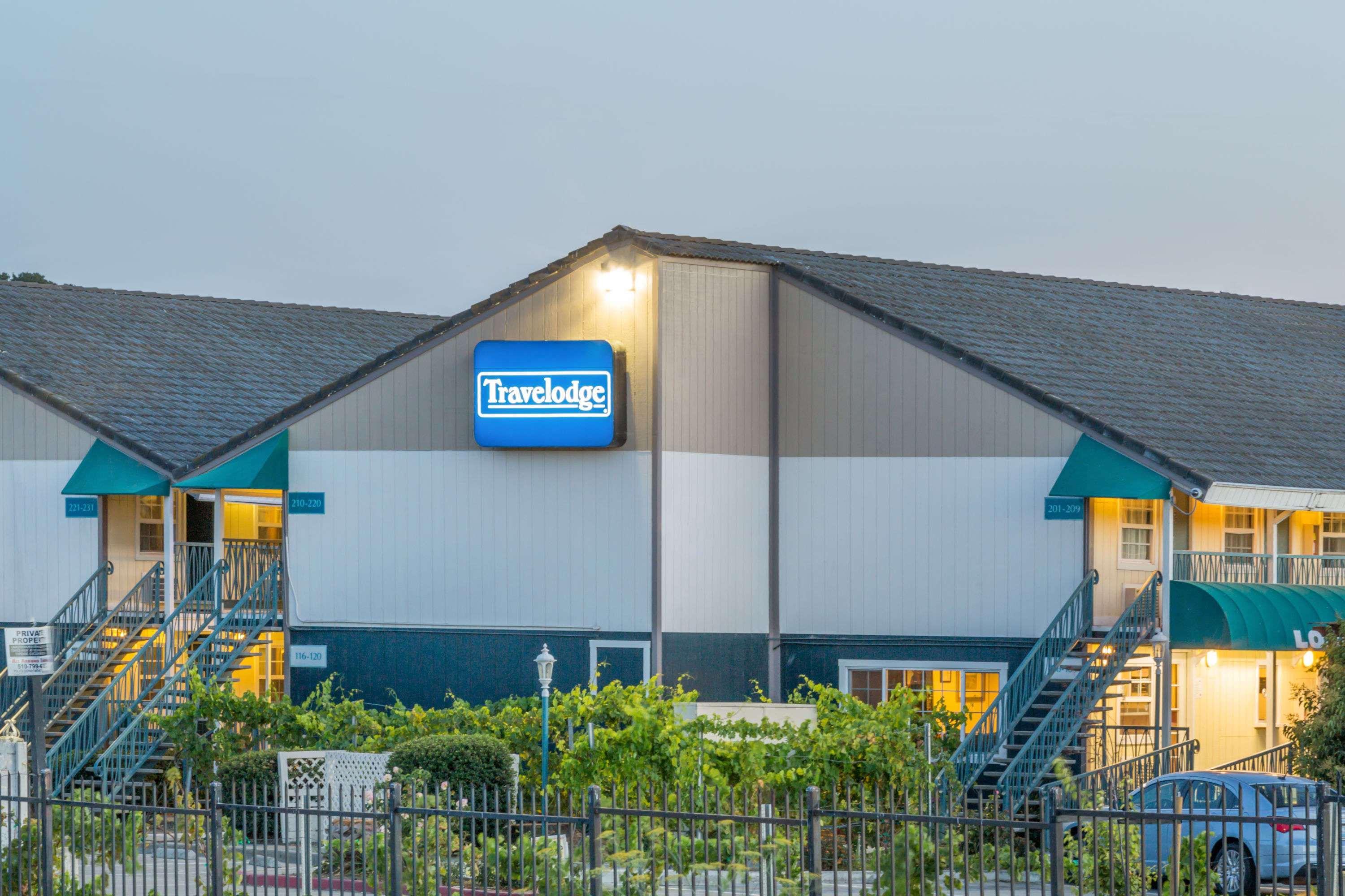 Travelodge By Wyndham Fairfield/Napa Valley Buitenkant foto