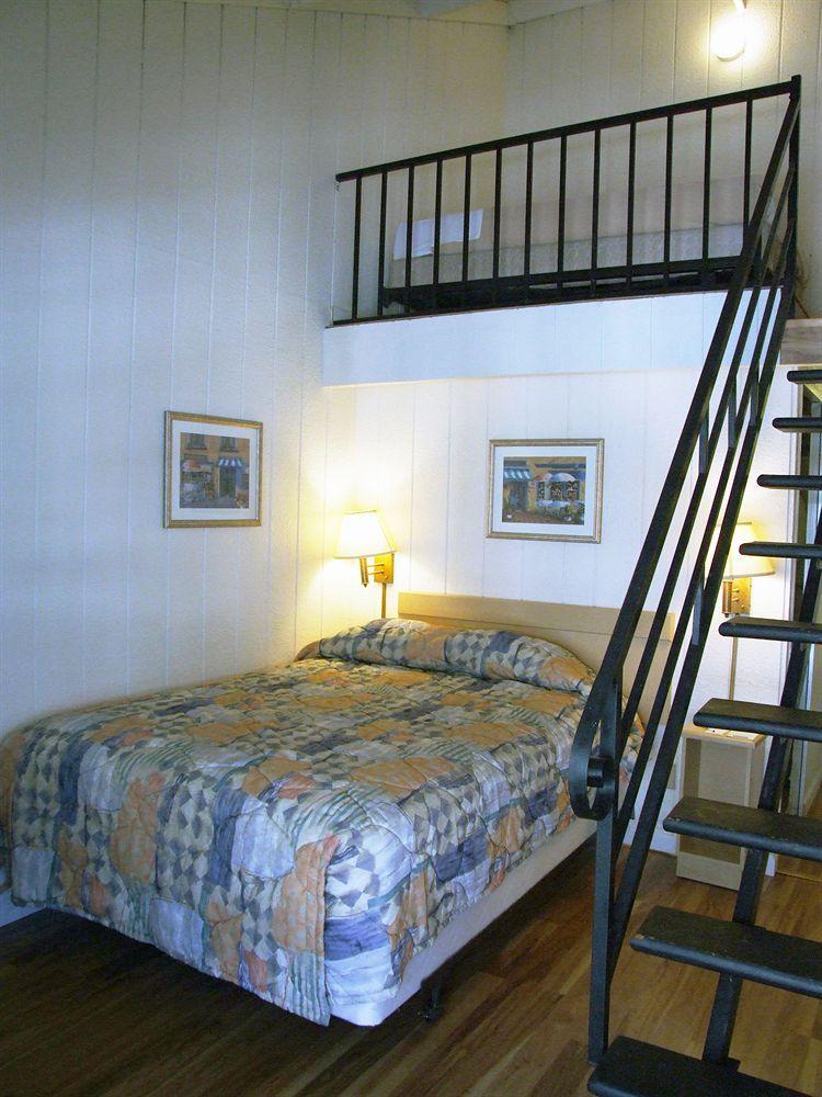 Travelodge By Wyndham Fairfield/Napa Valley Buitenkant foto