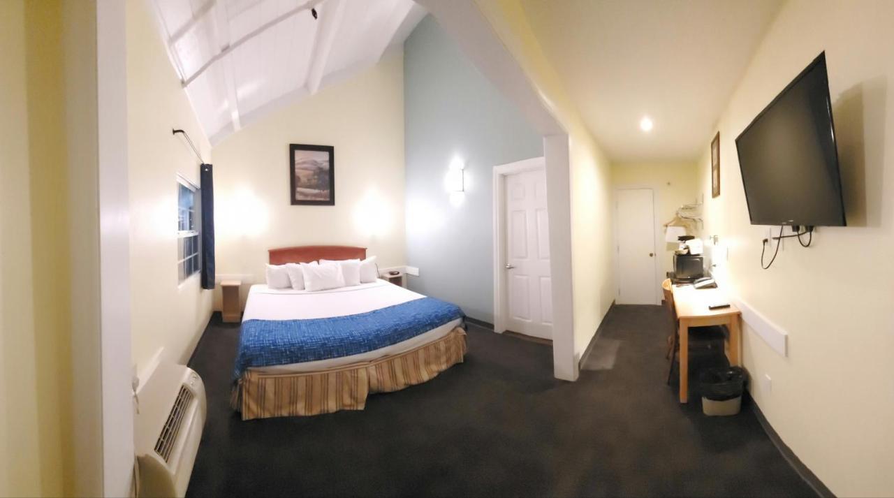 Travelodge By Wyndham Fairfield/Napa Valley Buitenkant foto