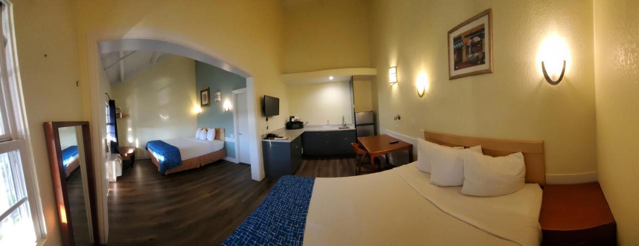 Travelodge By Wyndham Fairfield/Napa Valley Buitenkant foto