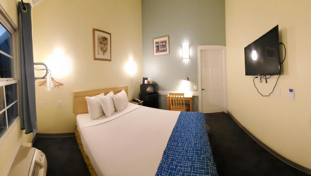 Travelodge By Wyndham Fairfield/Napa Valley Buitenkant foto